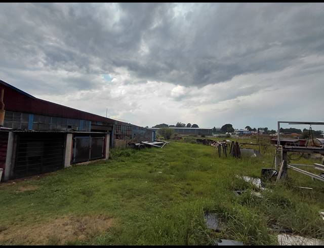16,700M² VACANT LAND FOR SALE IN POMONA